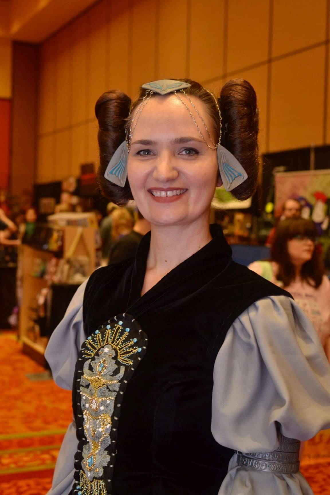 Carousel Cosplay/Padme Peaches