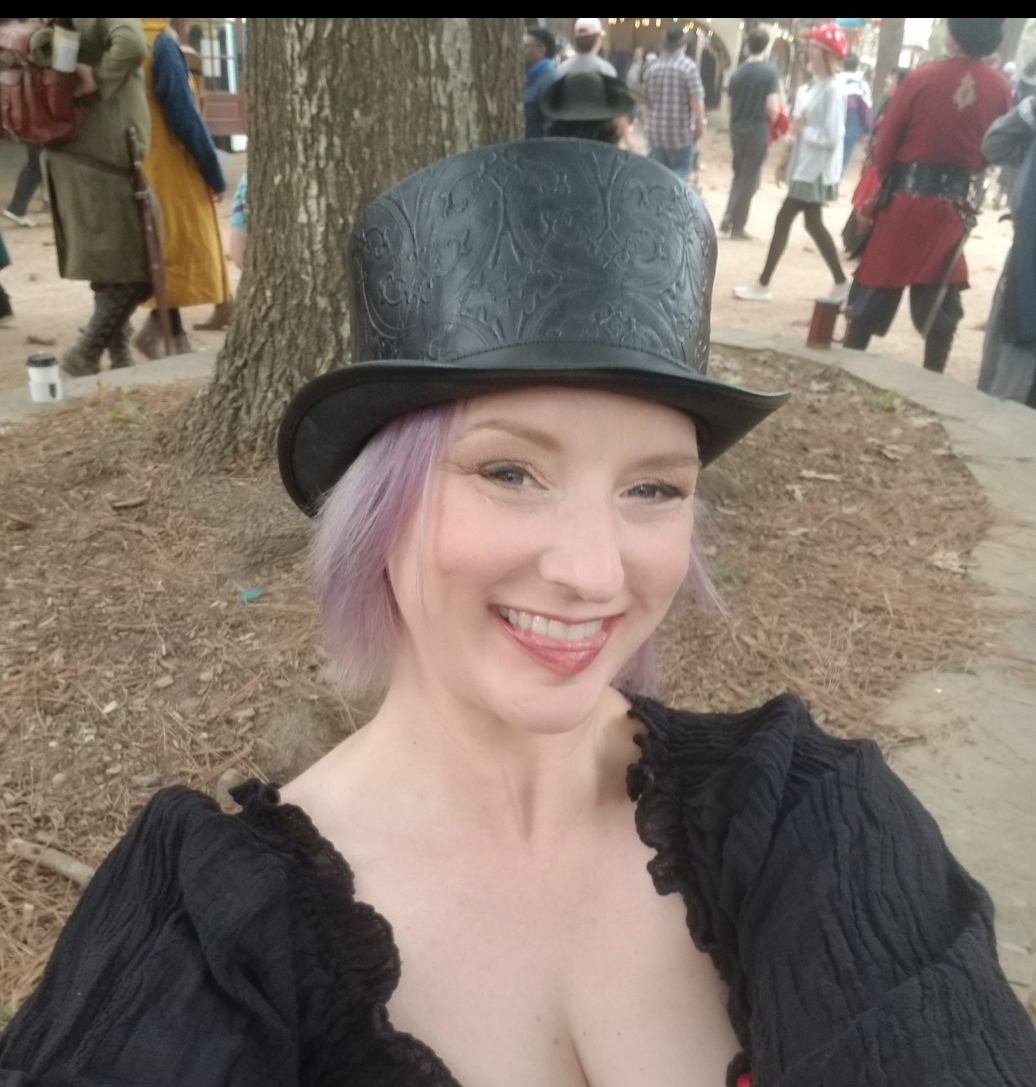 Tall Chick Cosplay